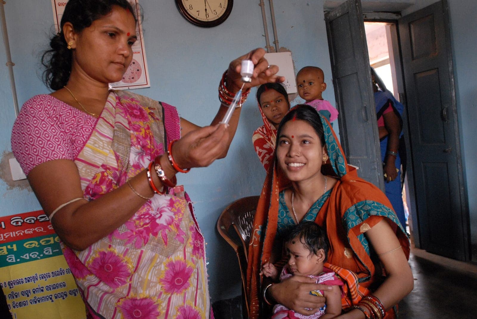 Community health worker, Rebati, gives babies like Adilya, polio and other life saving vaccinations for at least the first year of their lives. Britain is working with the Government of Odisha, one of India's poorest states, and UNICEF, to